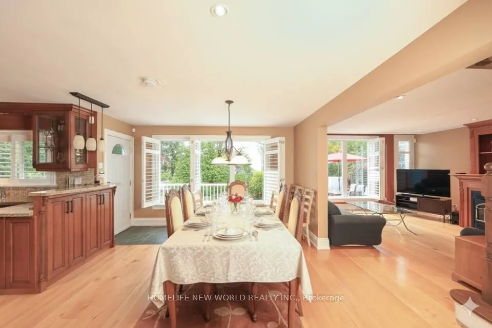 B24240 Thorah Park Boulevard — photo 3