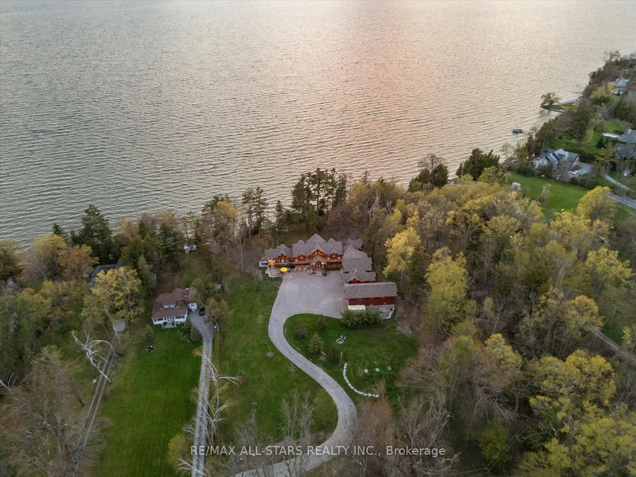 27440 Cedarhurst Beach Road — photo 49
