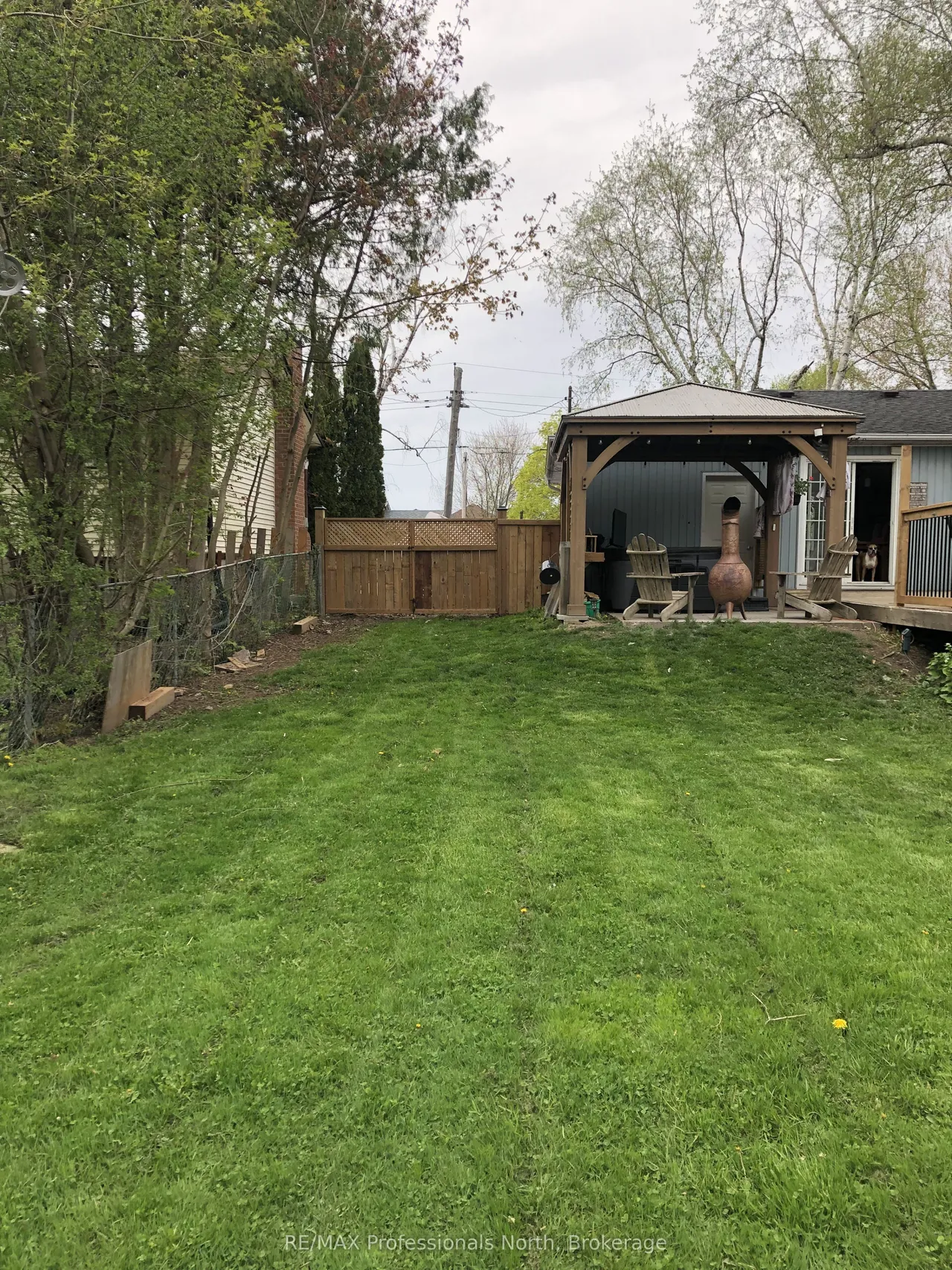 271 Lakeland Crescent — photo 49
