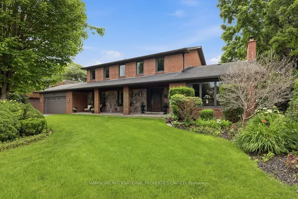 19 Fairway Heights Crescent