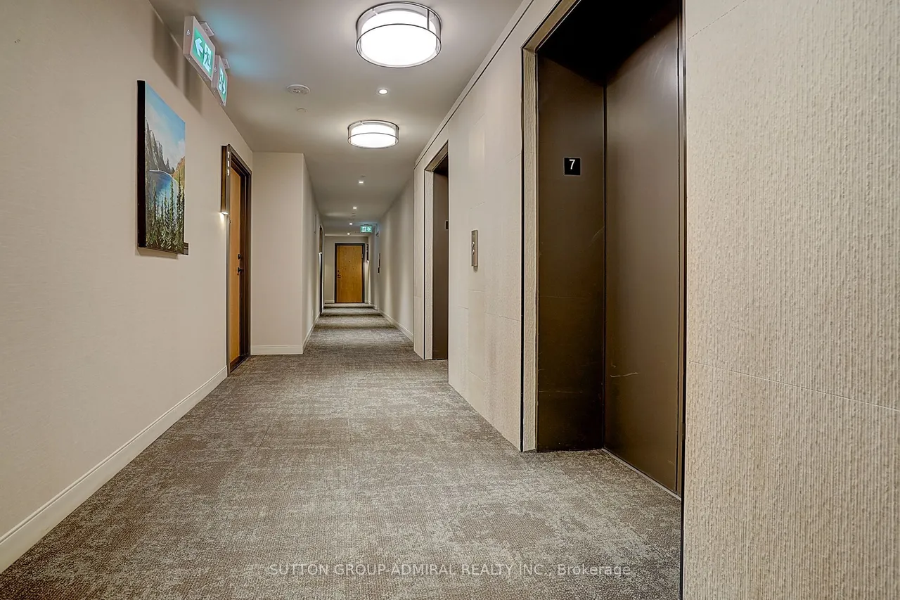 8 Beverley Glen Boulevard, Unit 712 — photo 49