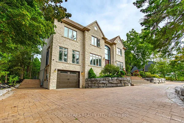 43 Hughson Drive — photo 2