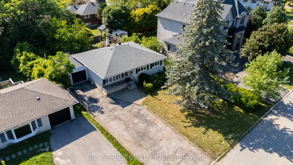 32 Alanadale Avenue — photo 2