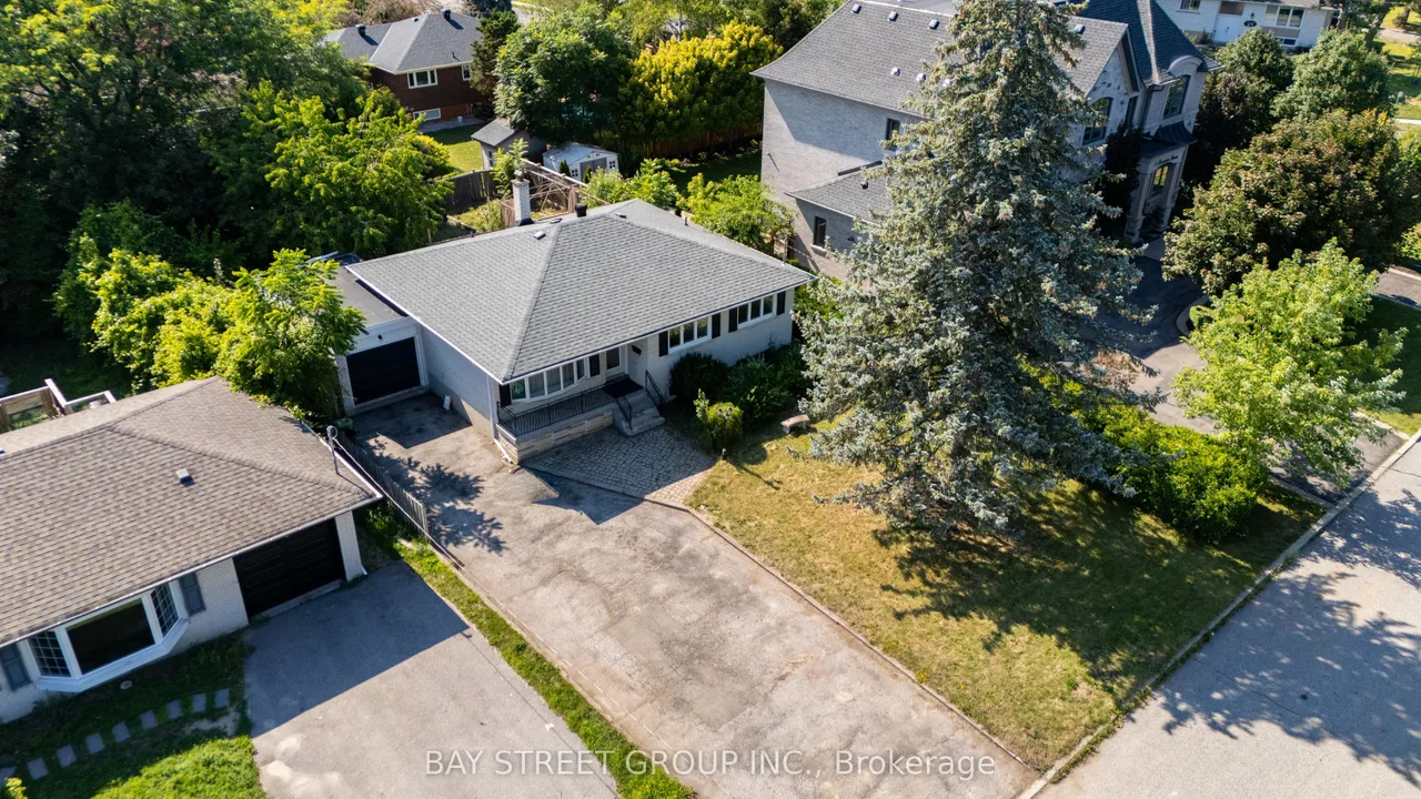 32 Alanadale Avenue — photo 2