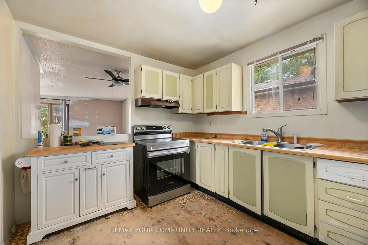 566 Highland Crescent — photo 3