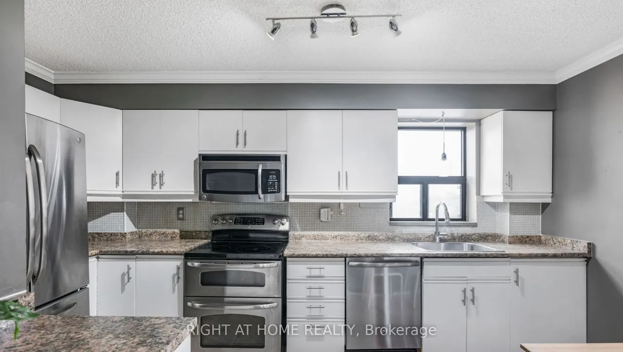 41 Ash Street, Unit 402 — photo 3