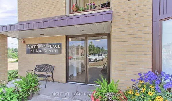 41 Ash Street, Unit 402 — photo 2