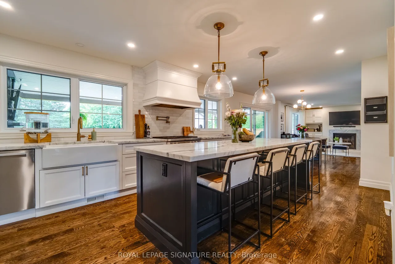 33 Campbell Drive — photo 2