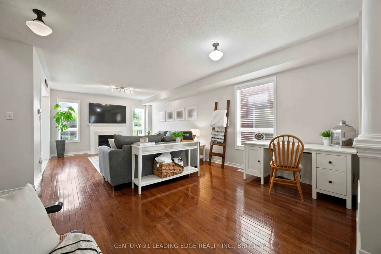 16 Bolster Lane — photo 3