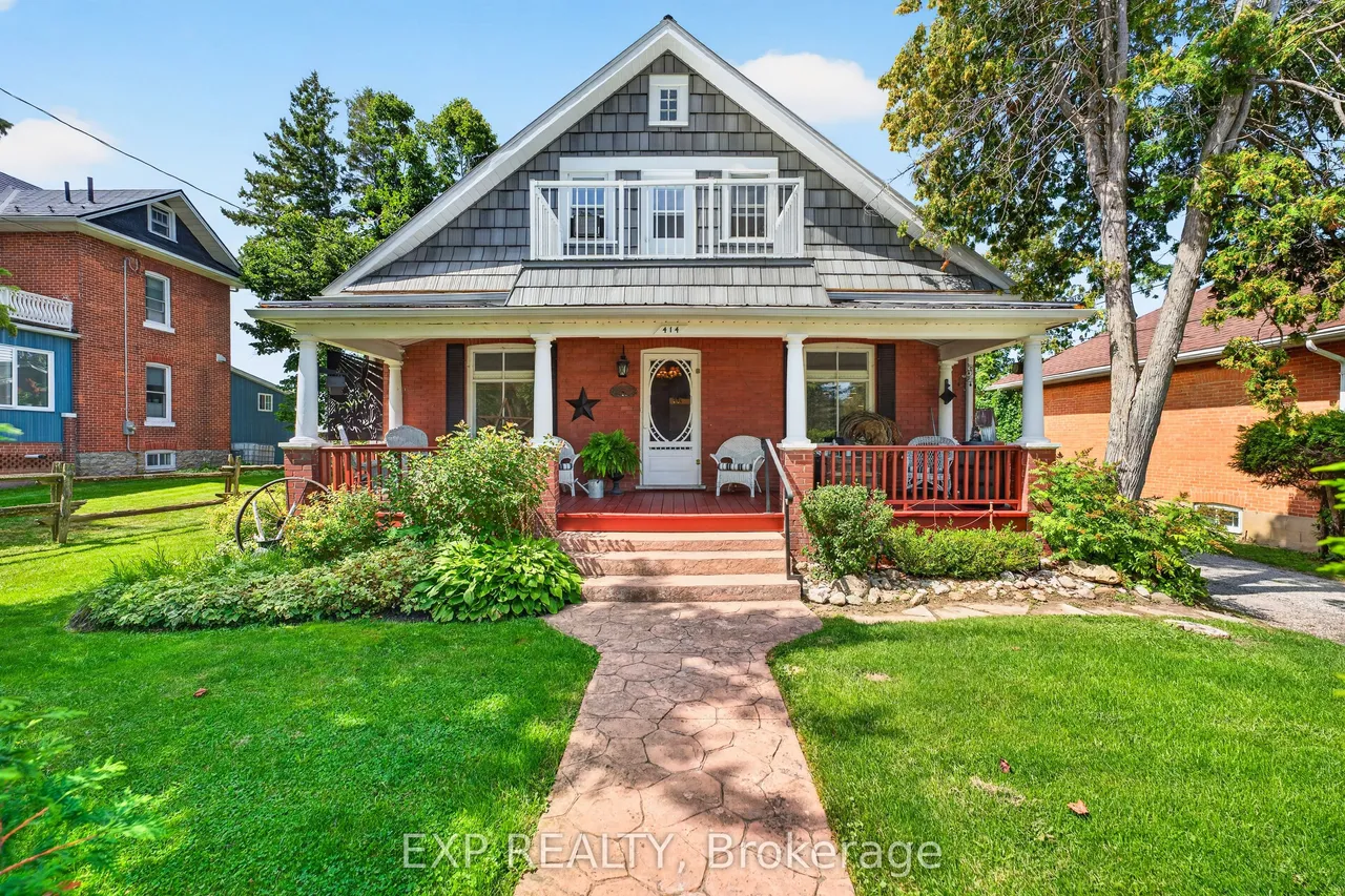 414 Osborne Street — photo 2