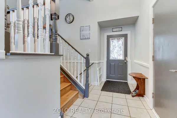 545 Colyer Street — photo 2