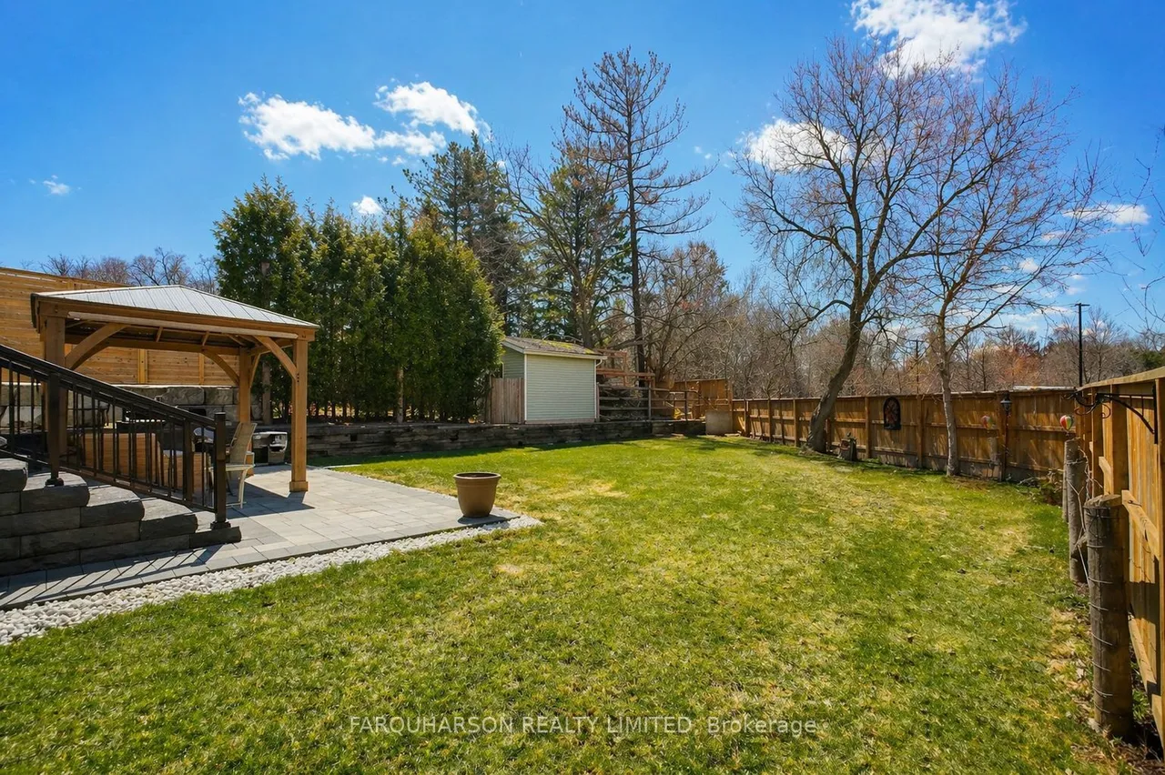 18 Victoria Drive — photo 23