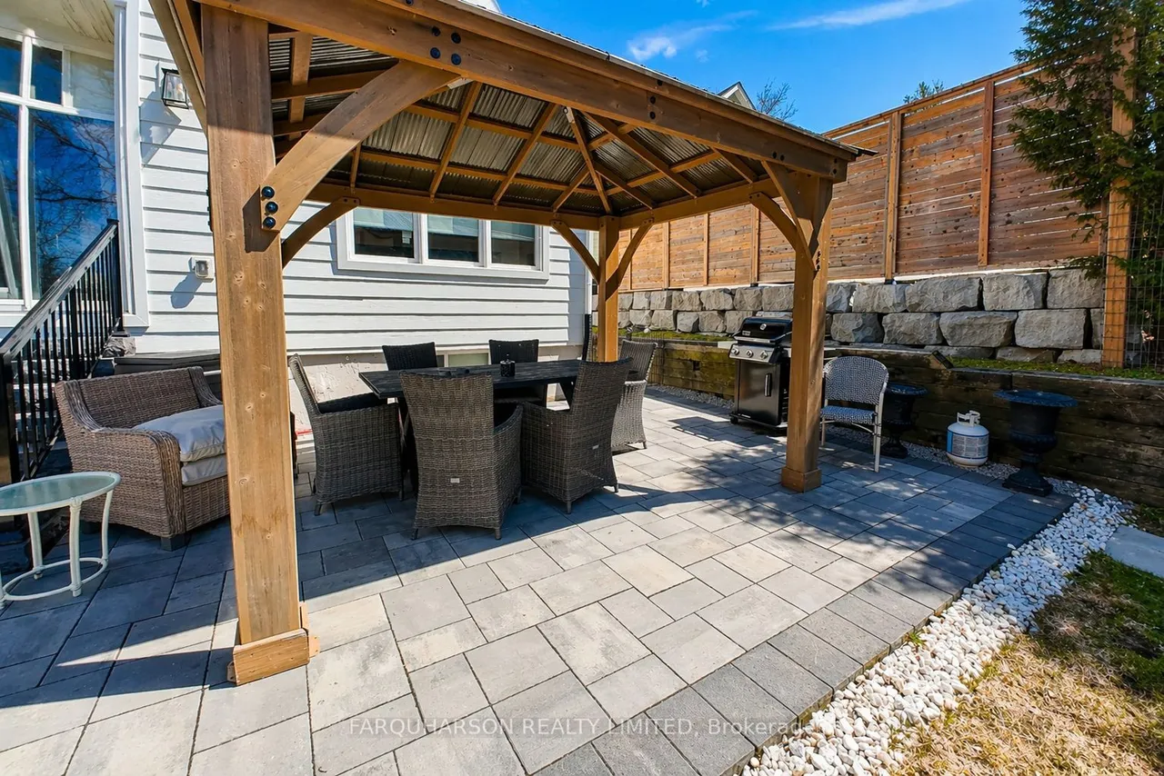 18 Victoria Drive — photo 22