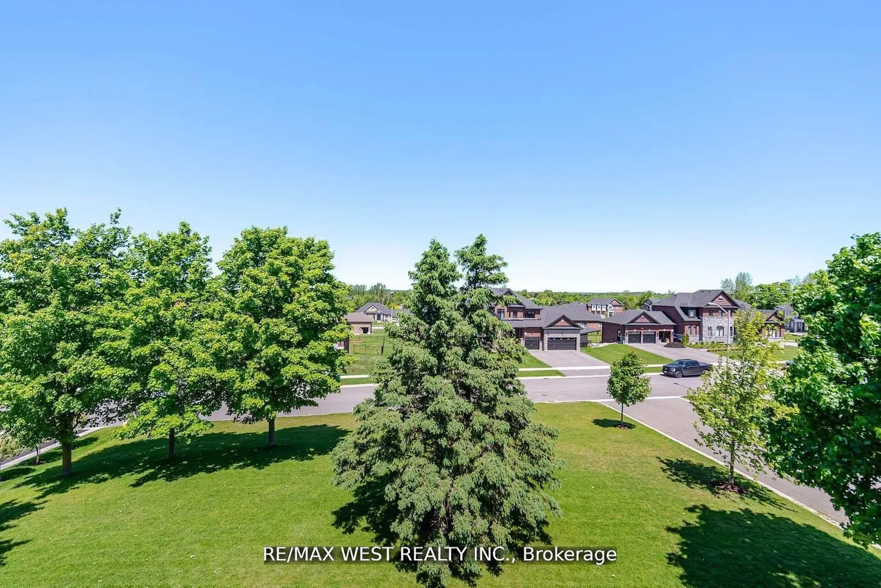 7 Stewart Crescent — photo 37