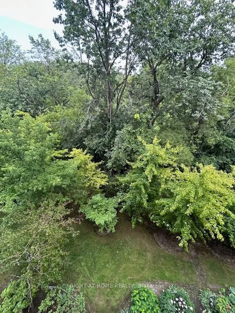 2 Maison Parc Court, Unit 403 — photo 36