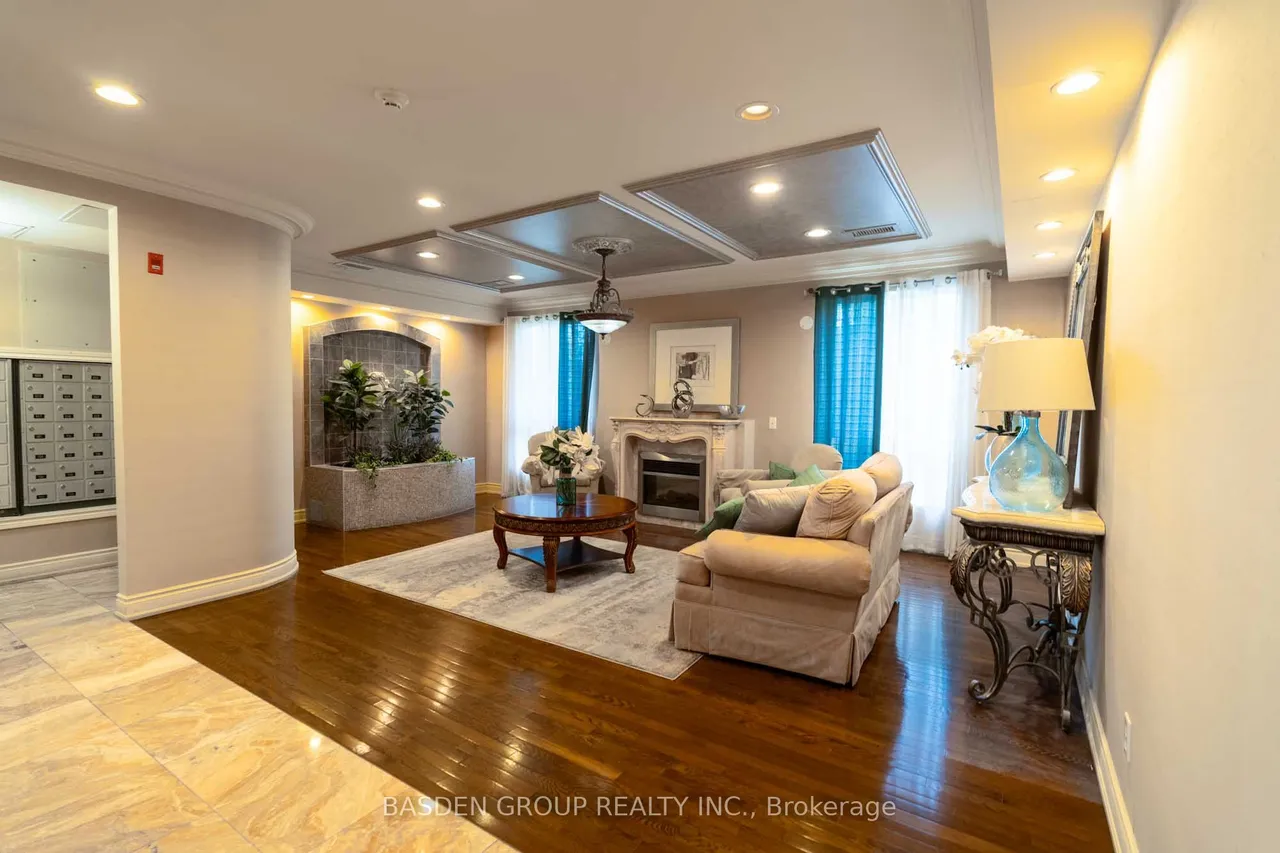 1 Maison Parc Court, Unit 309 — photo 40