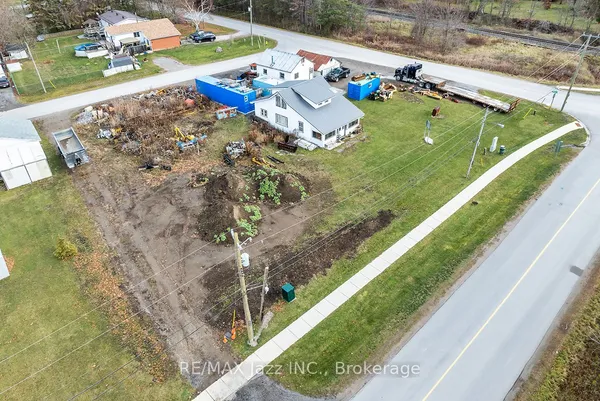 140 Victoria Street — photo 2