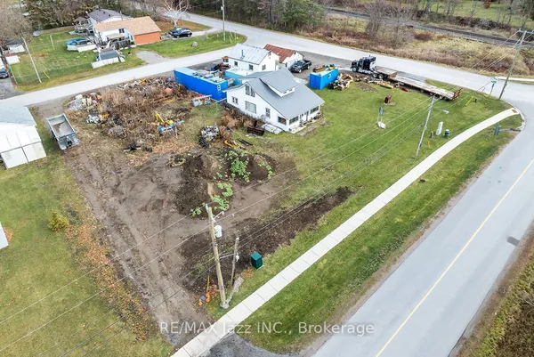 140 Victoria Street — photo 2