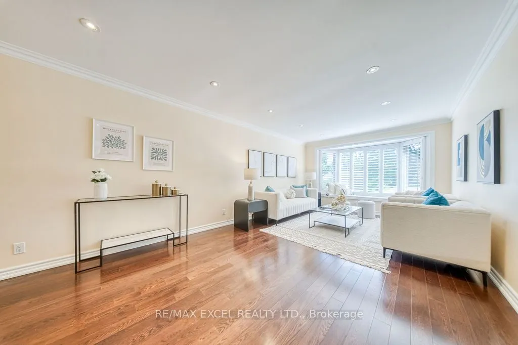 120 Drakefield Road — photo 2