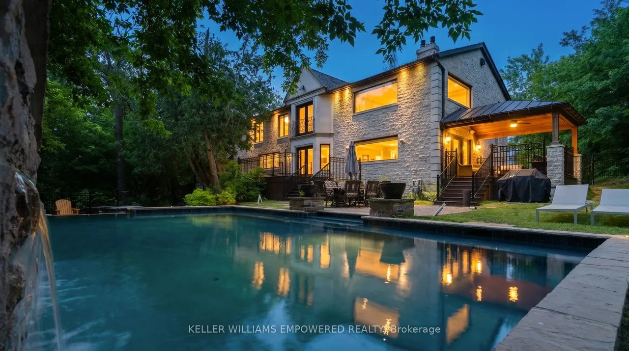 43 Woodland Acres Crescent