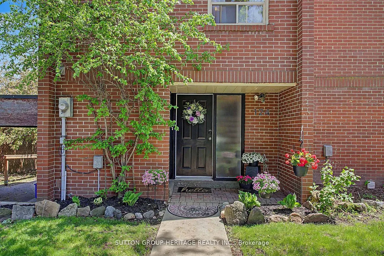 124 Wales Avenue — photo 2