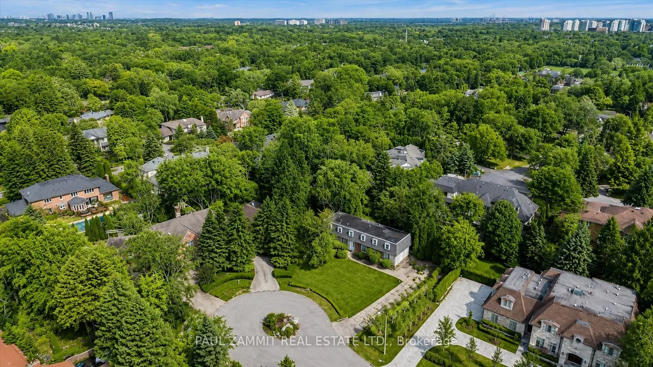 8 Lafayette Place — photo 2