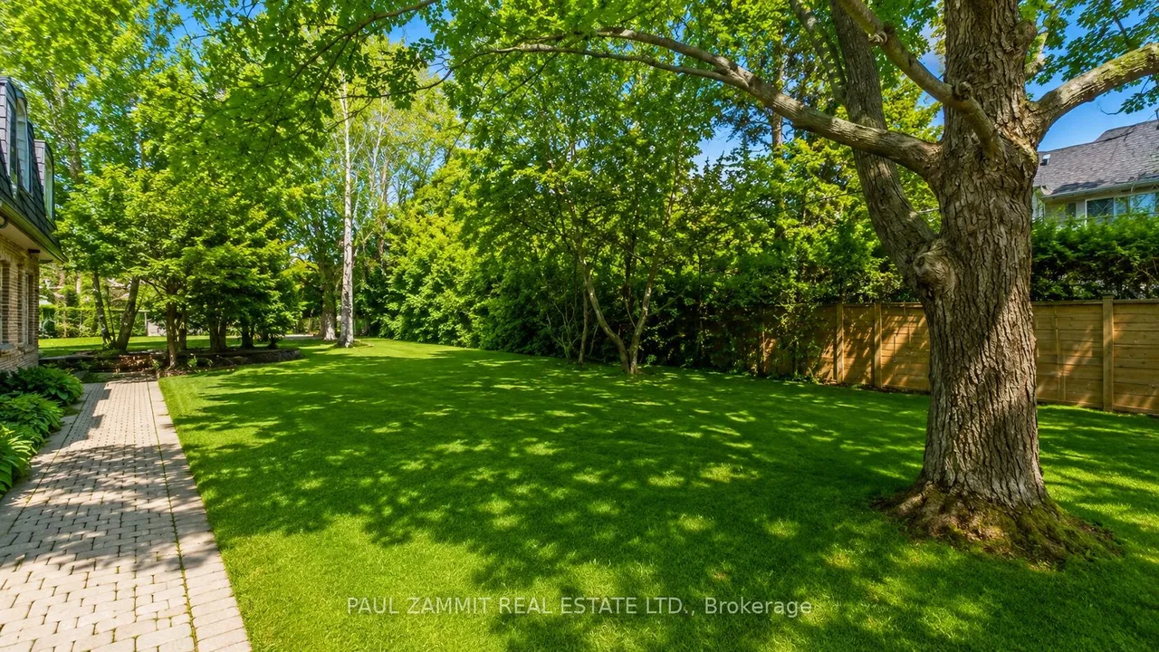8 Lafayette Place — photo 17
