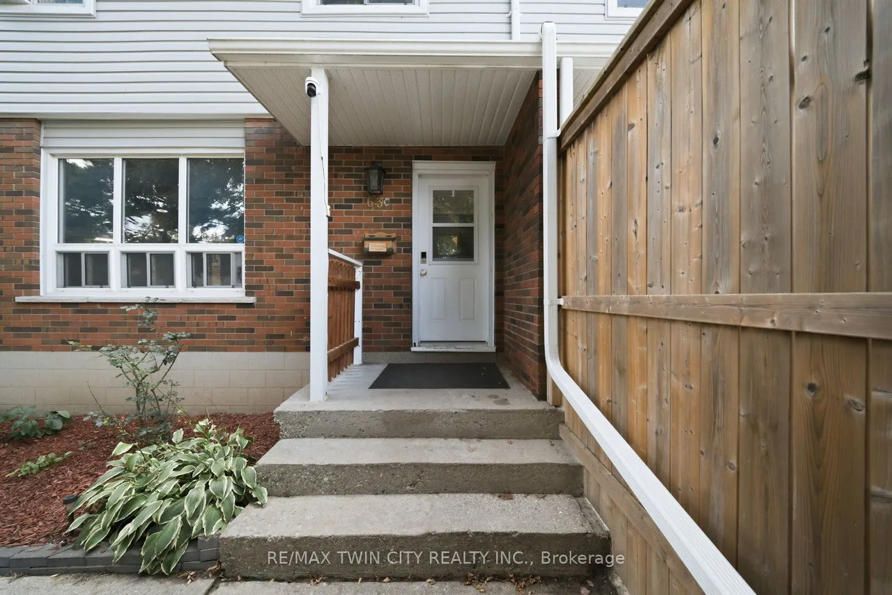 63 Metcalfe, Unit C Metcalfe Crescent