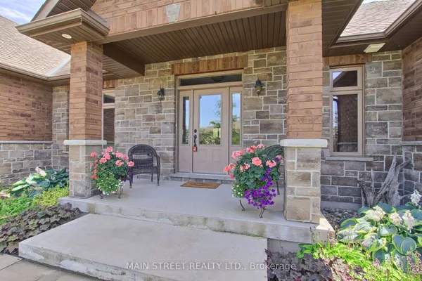 13 Brolley Crescent — photo 2