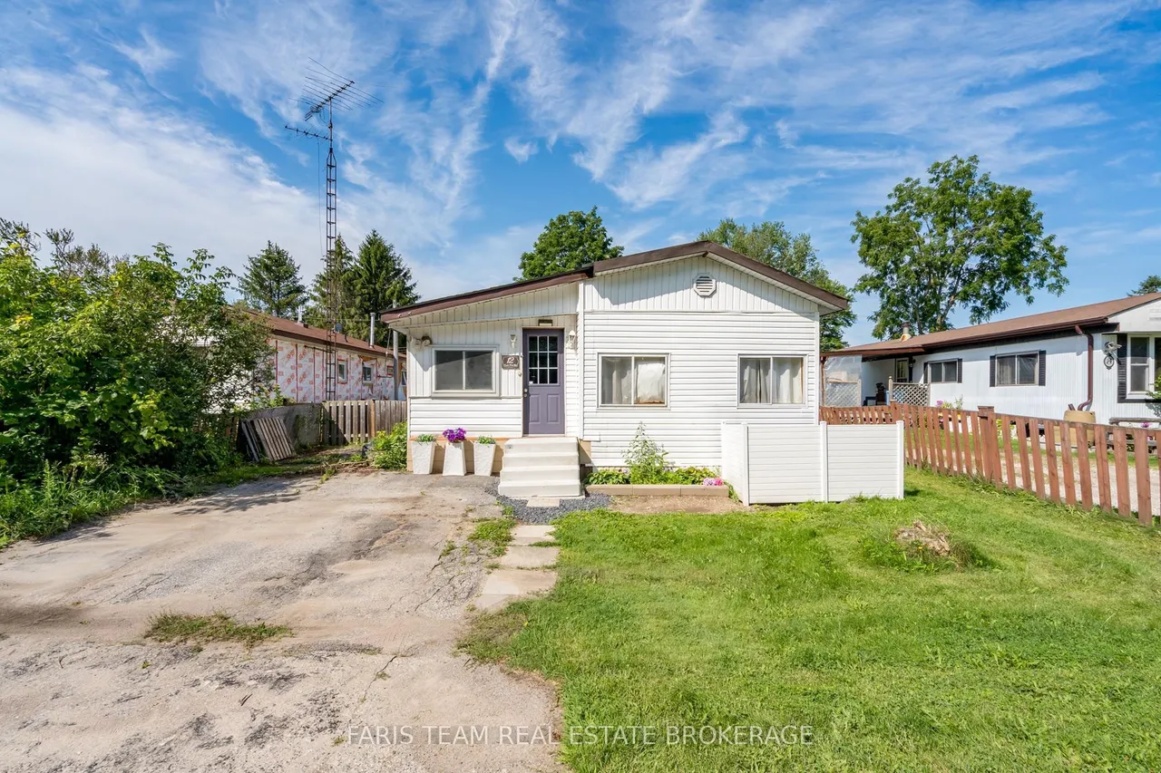 12 Centre Park Road — photo 2