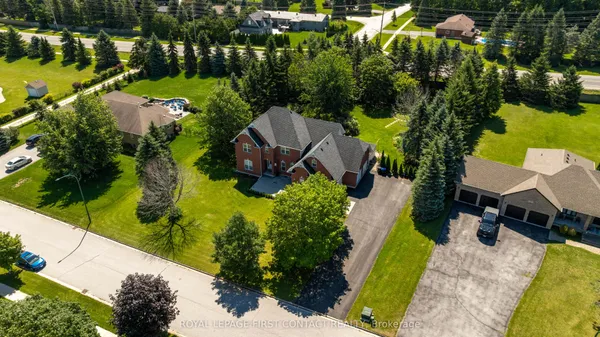 43 Vanderpost Crescent