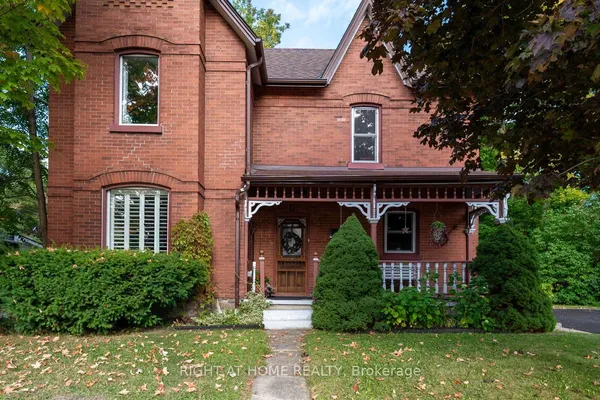 220 Barrie Street — photo 2