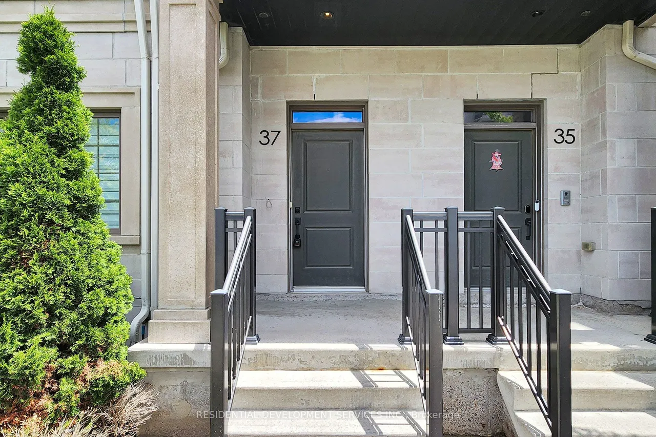 37 Village Parkway — photo 2