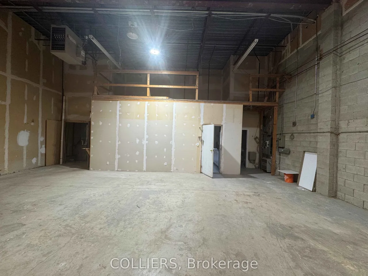 2600 John Street, Unit 202 — photo 4