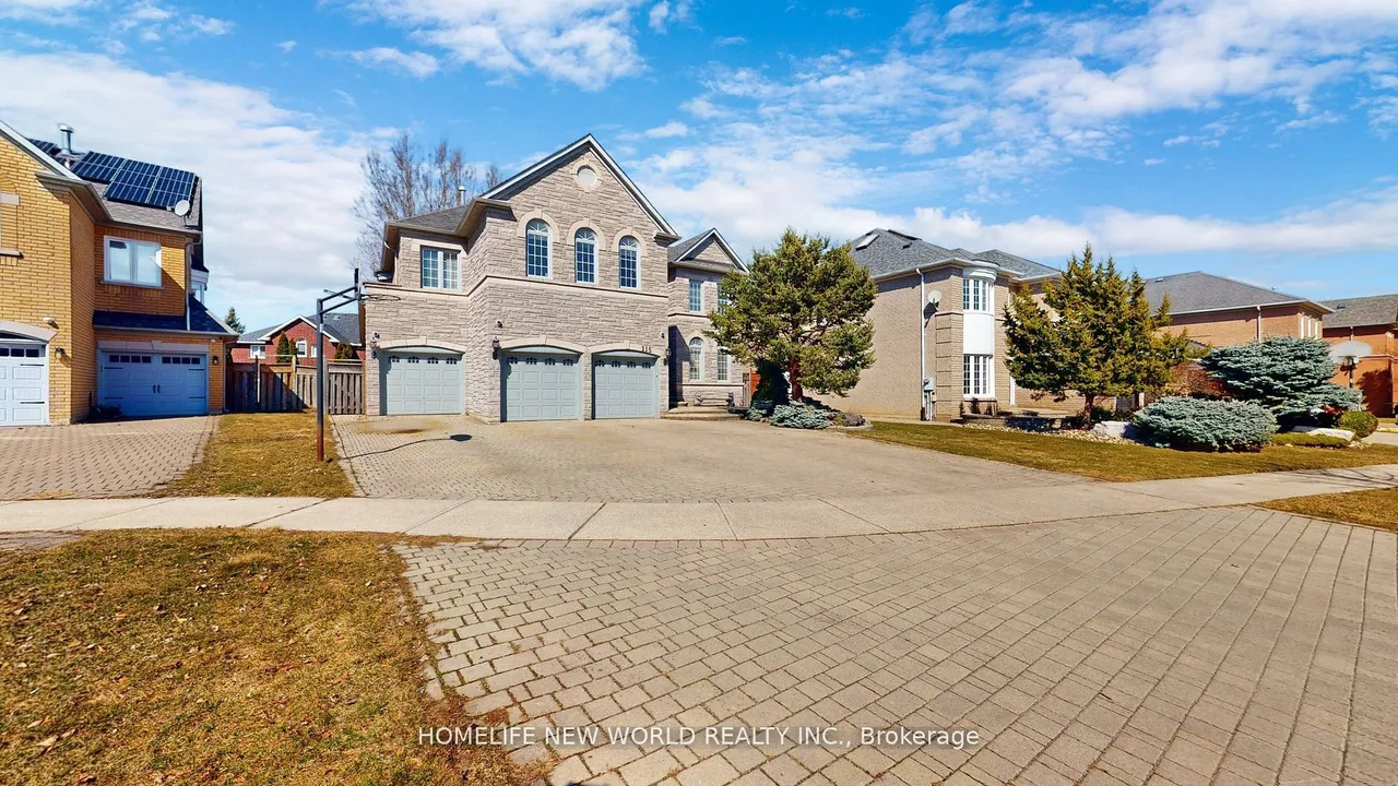 115 Golden Tulip Crescent — photo 2