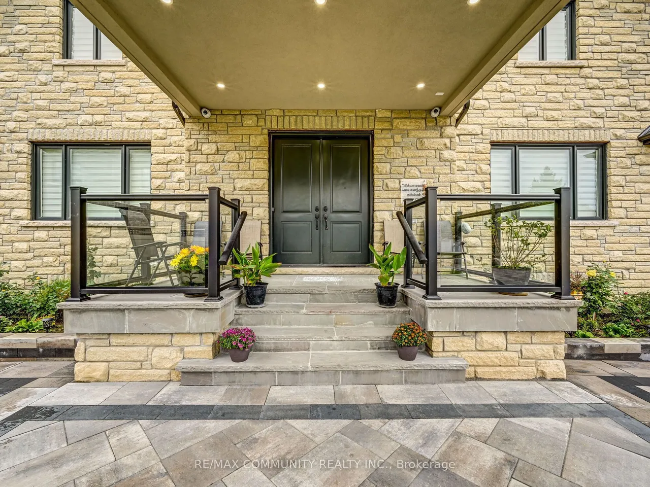 75 Havagal Crescent — photo 2