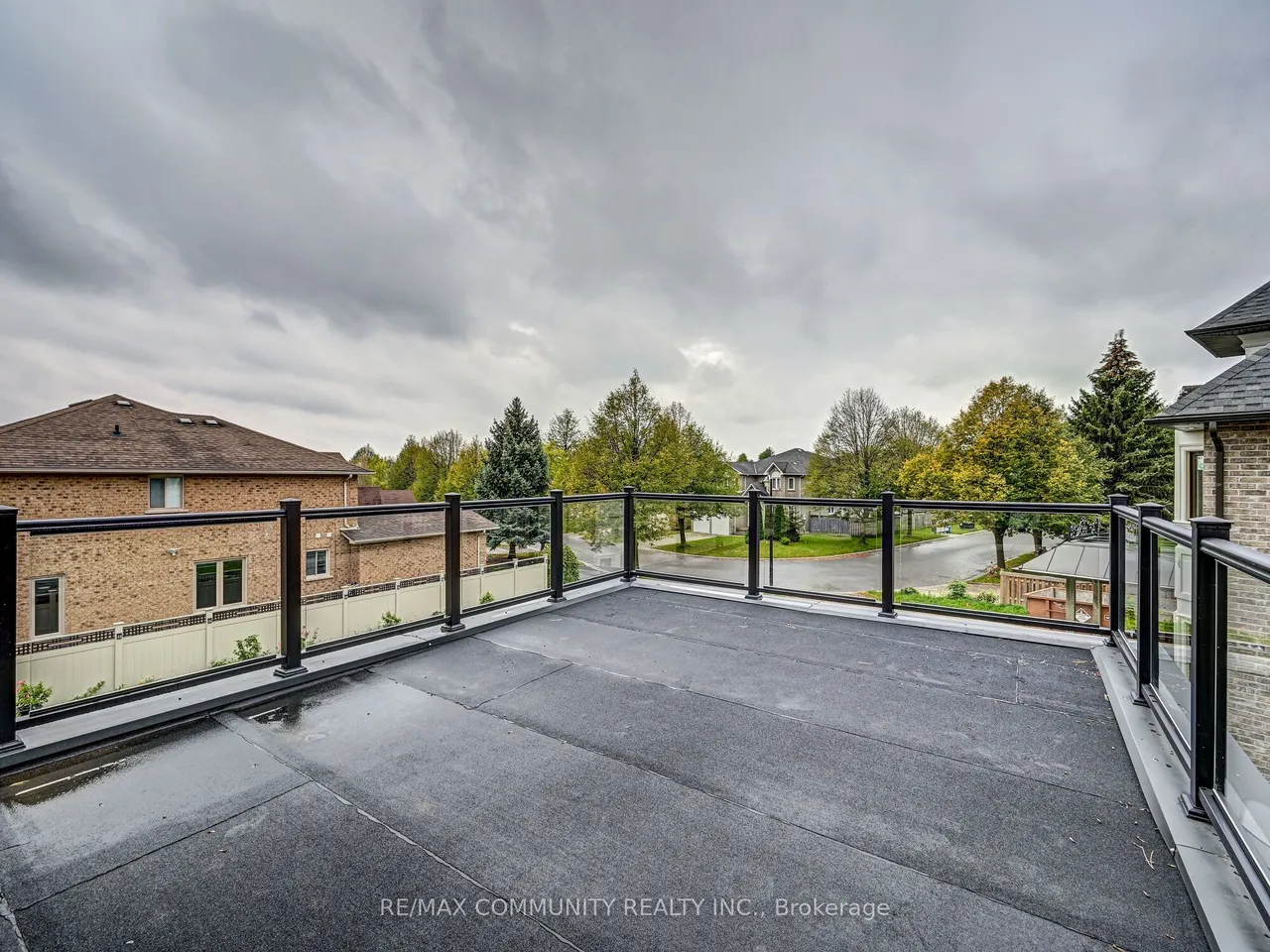 75 Havagal Crescent — photo 30