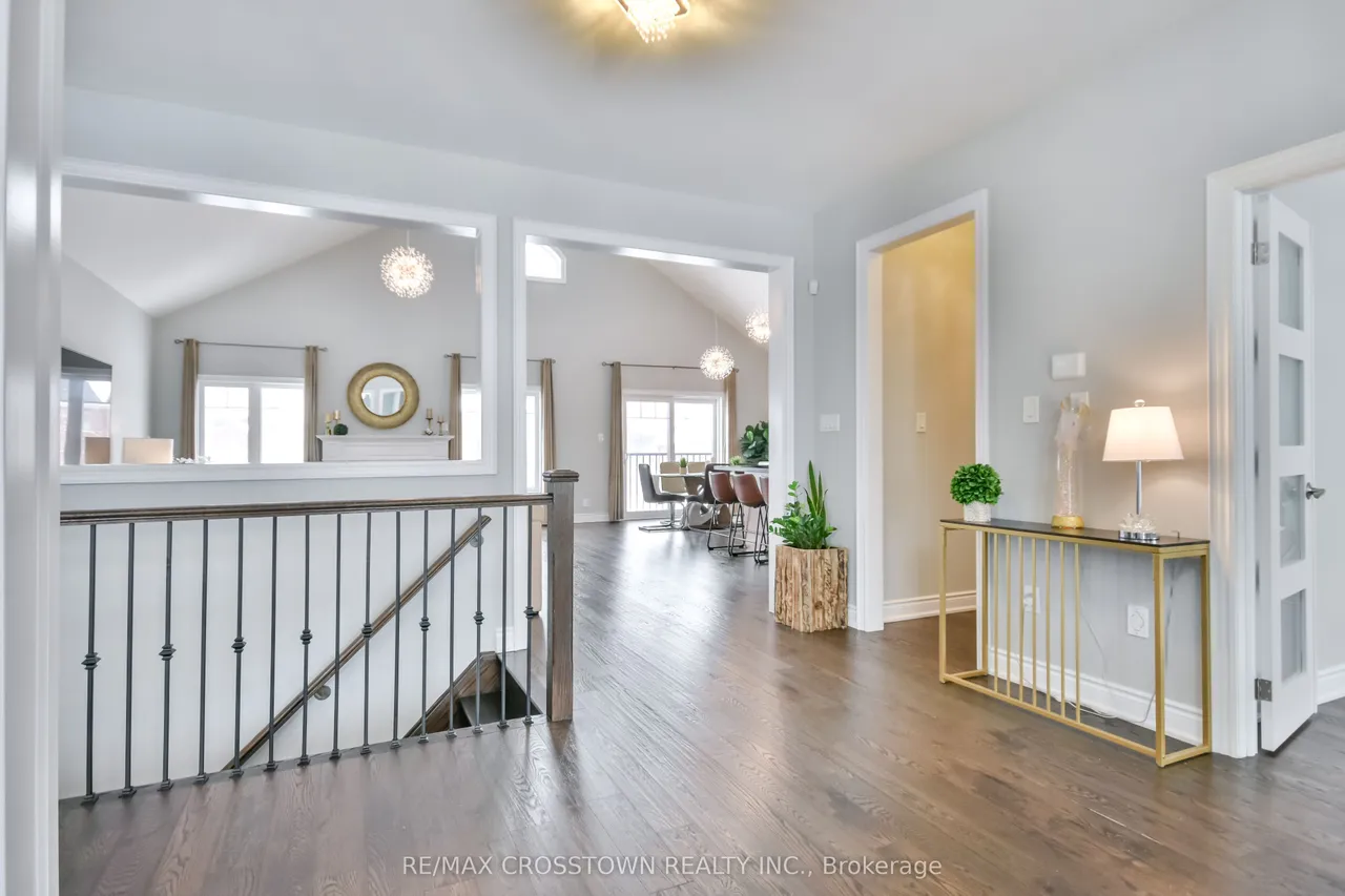 22 Stewart Crescent — photo 3