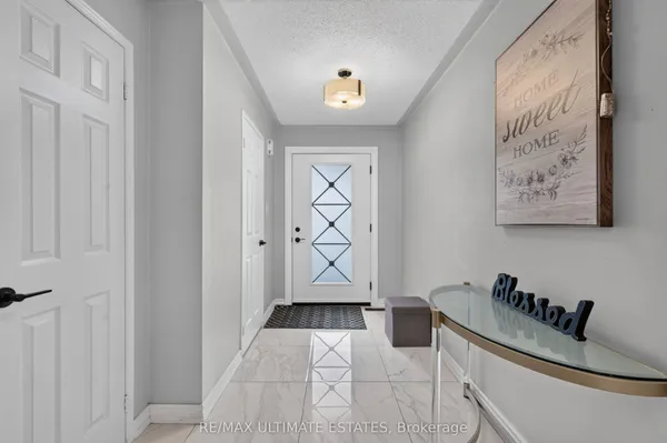 587 Caboto Trail — photo 2