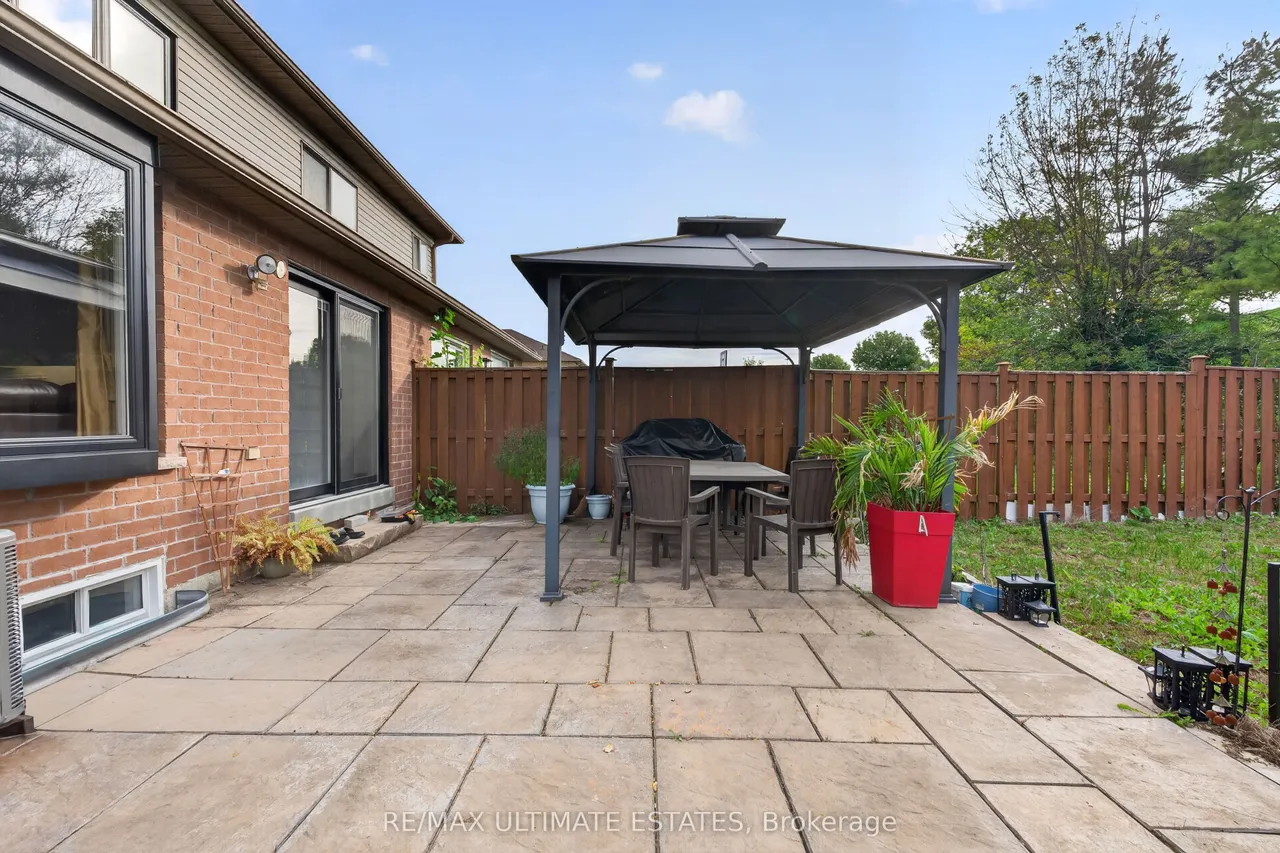 587 Caboto Trail — photo 48
