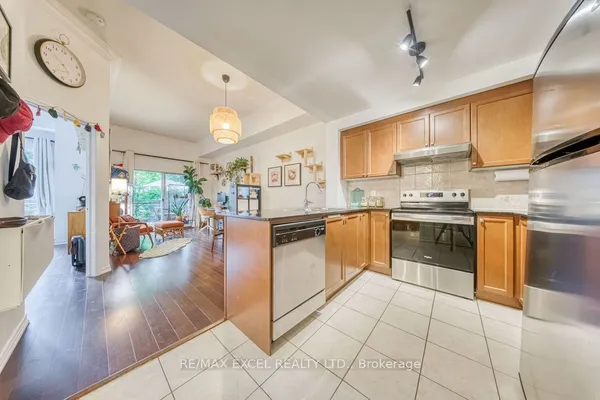 8 Maison Parc Court, Unit 102 — photo 2