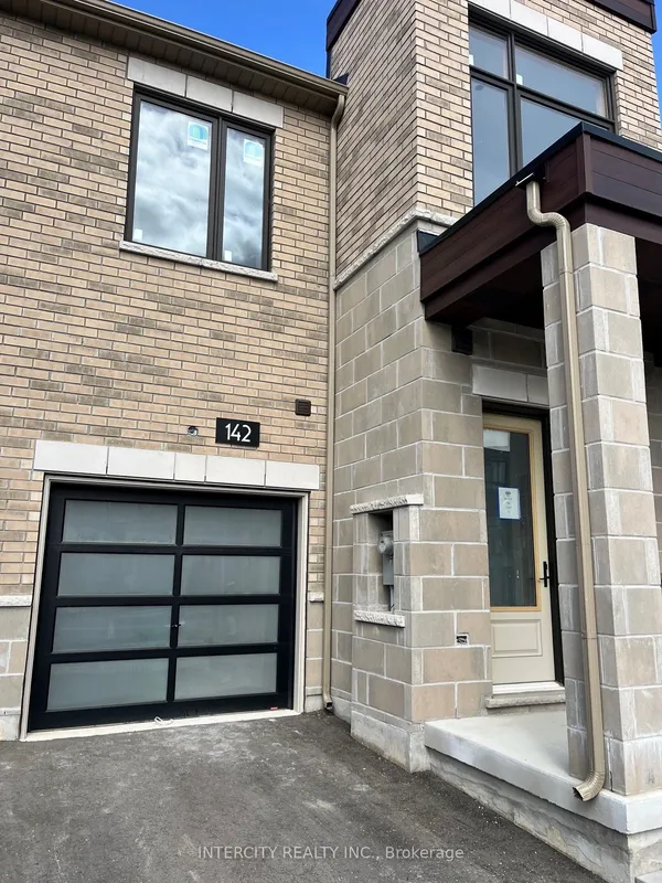 142 Mumbai Drive — photo 2