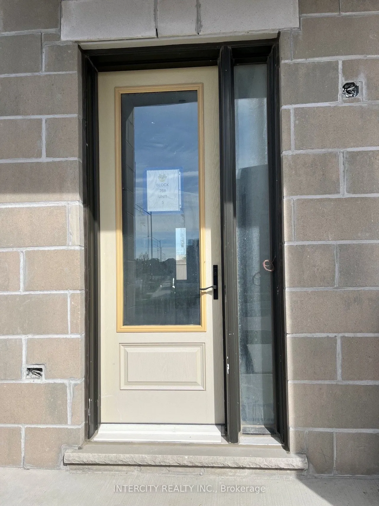 142 Mumbai Drive — photo 3
