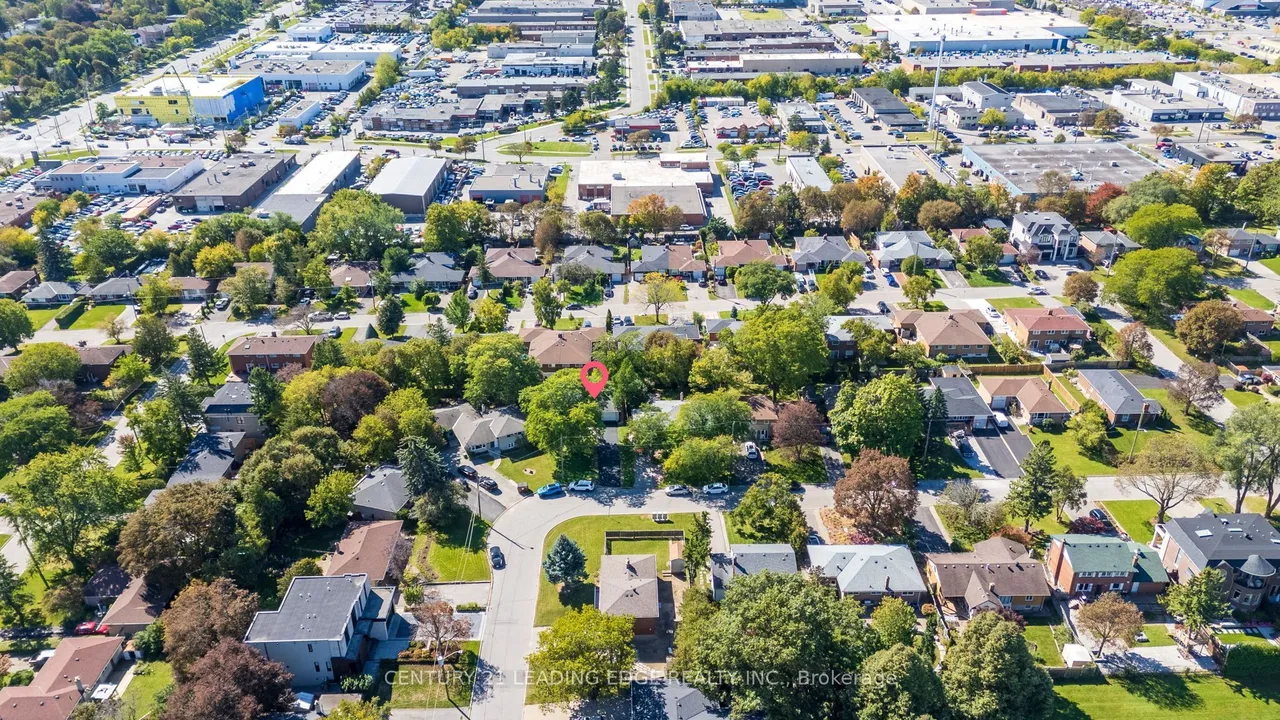 24 Lincoln Green Drive — photo 48