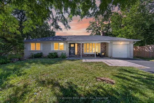 24 Lincoln Green Drive