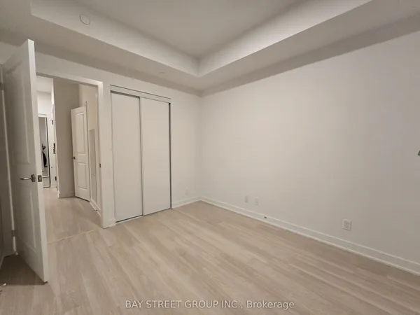 50 Upper Mall Way, Unit 1806 — photo 2