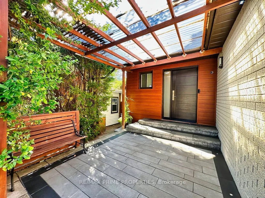338 Brownridge Drive — photo 3