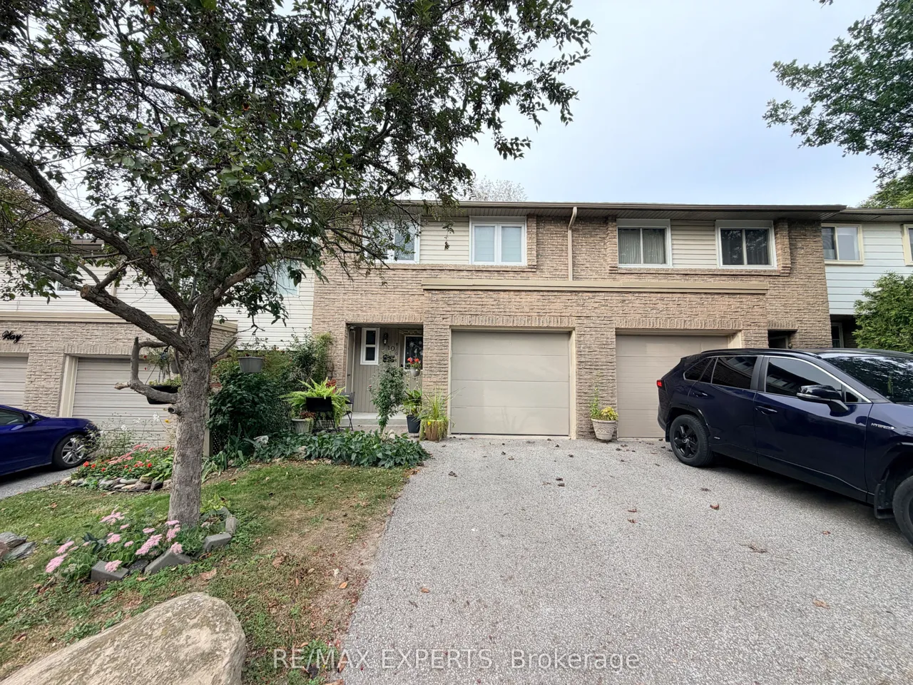 10 Knightsbridge Way