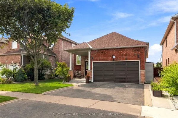 400 Forest Fountain Drive — photo 2