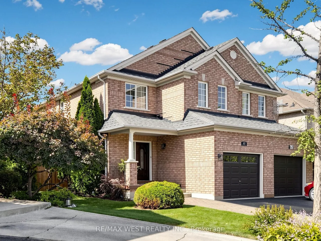 63 Echo Ridge Crescent — photo 3
